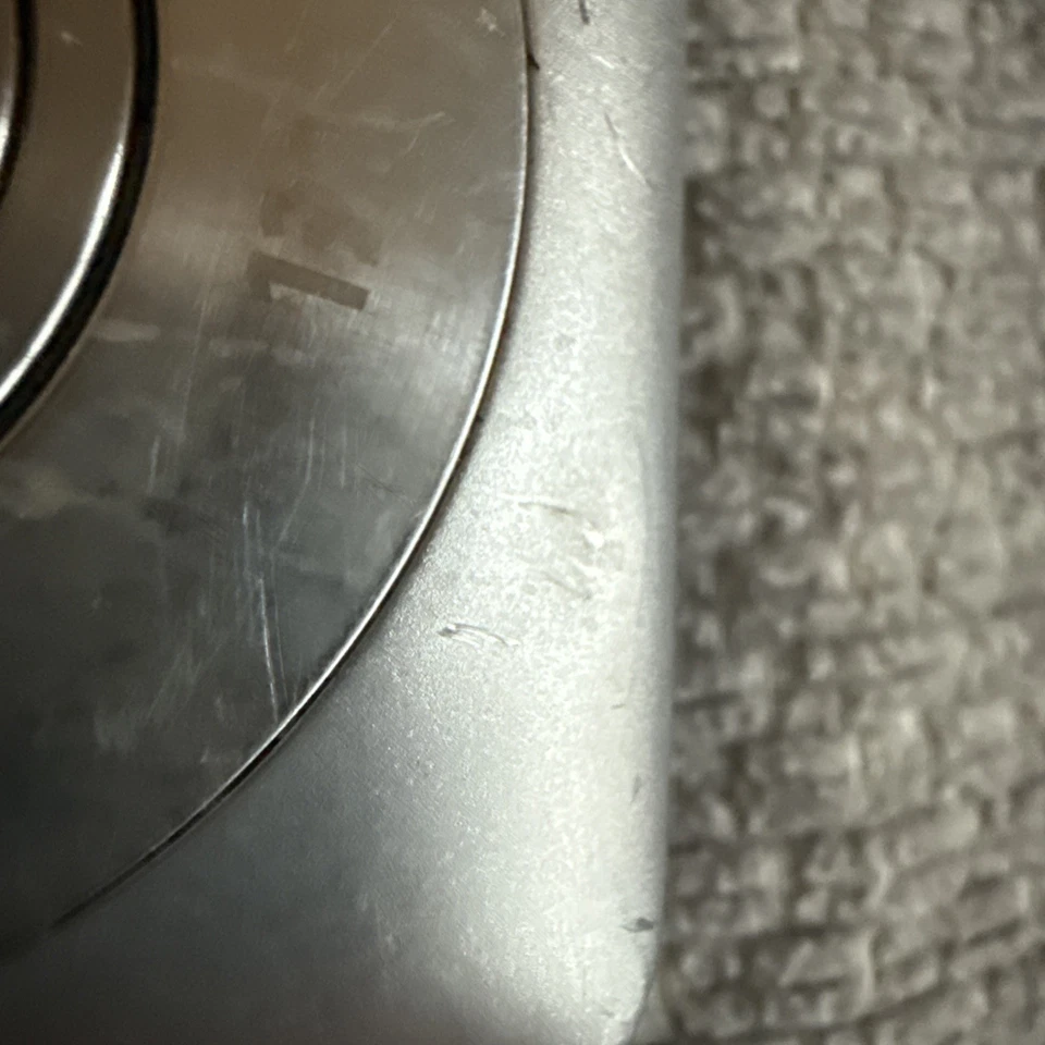 Canon Digital IXUS 100 IS 12.1MP Digital Camera - Image 3 of 4