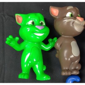 Fingerlings Baby Monkey Liv Purple & Cream Pink Hair & Talking Tom Cats Lot Of 3