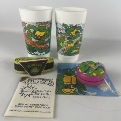 Vintage Teenage Mutant Ninja Turtles TMNT lot (BK Cups, Leo Yo-Yo, Raph Belt)