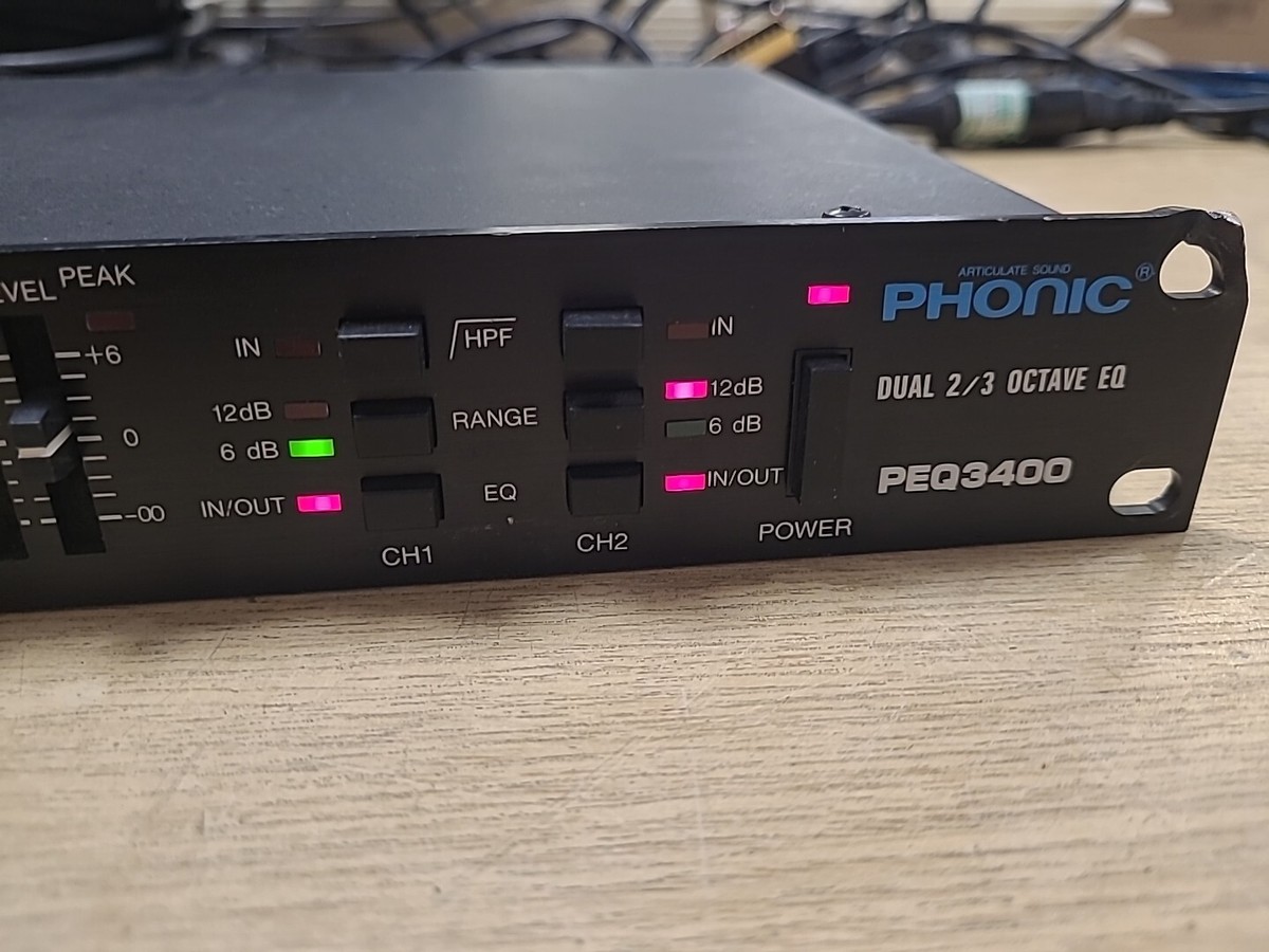 Egaliseur Graphique PHONIC PEQ 3400 - 2/3 D'octave, 2 X 15 Bandes - Occasion