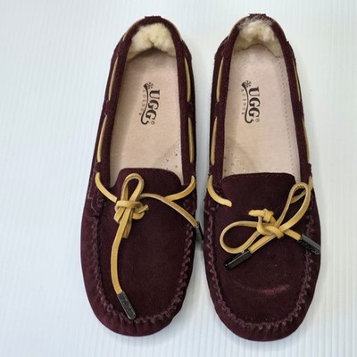 Ugg Summer Moccasins Ladies Wine Colour Size 5 As New Sheep Skin