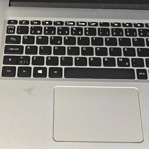 Acer Aspire ES1-331-C09Z Laptop - Image 3 of 4