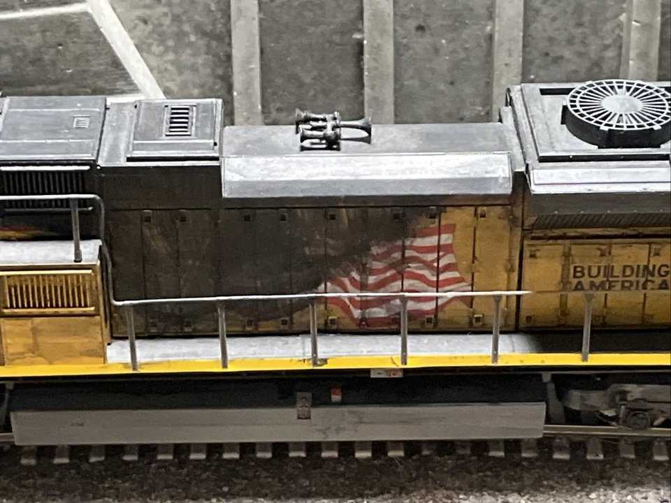 Escala HO Walthers EMD SD70ACe UP 8310 DCC sin sonido (climado/sucio, necesita trabajo) Foto 2 de 4