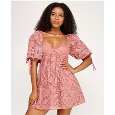 SENI & CADEJuniors' Short-Sleeve Lace Dress. Size XXS. NWT