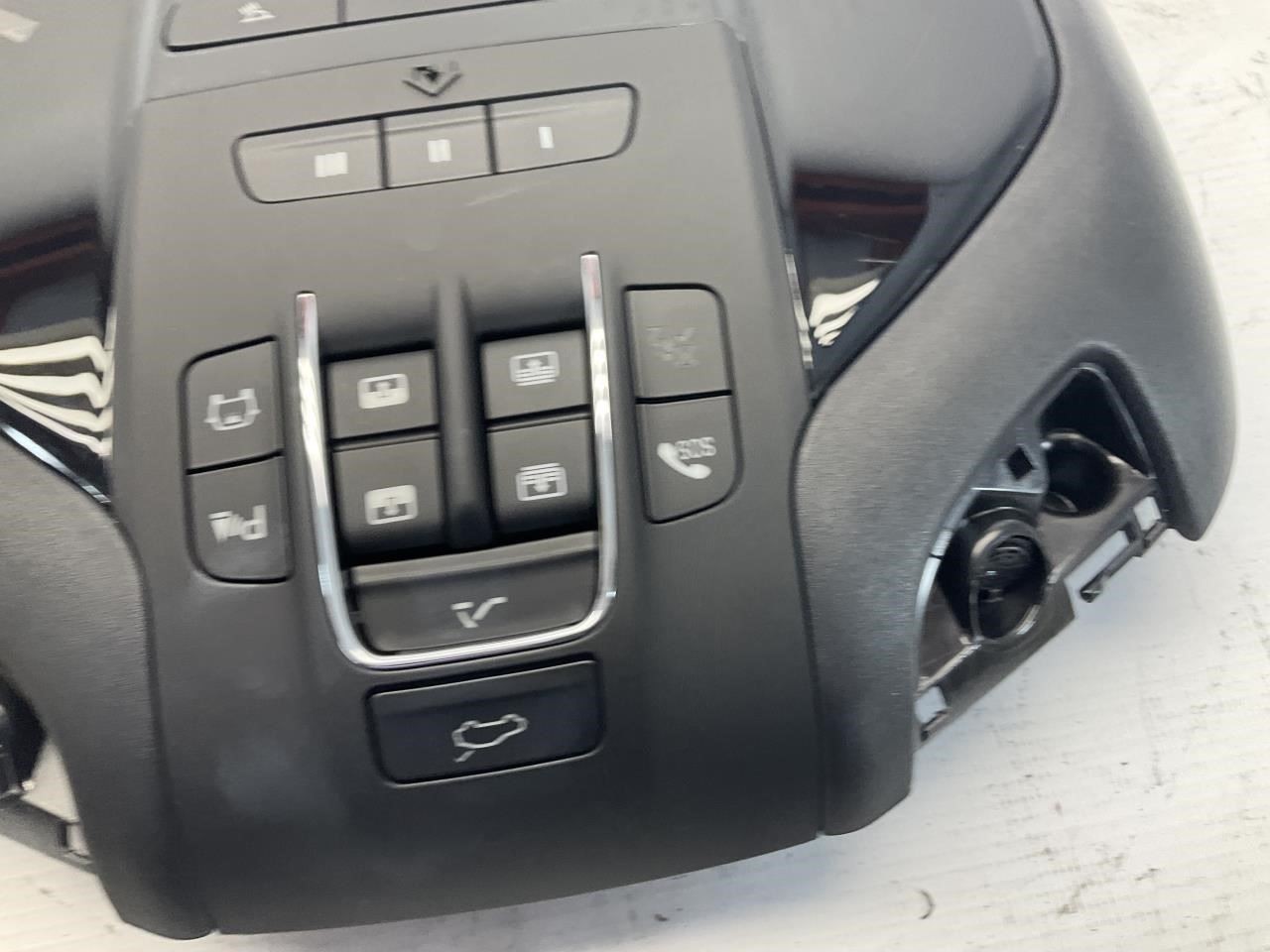 22 2022 Maserati Levante Front Roof Overhead Console Dome Light Lamp Q
