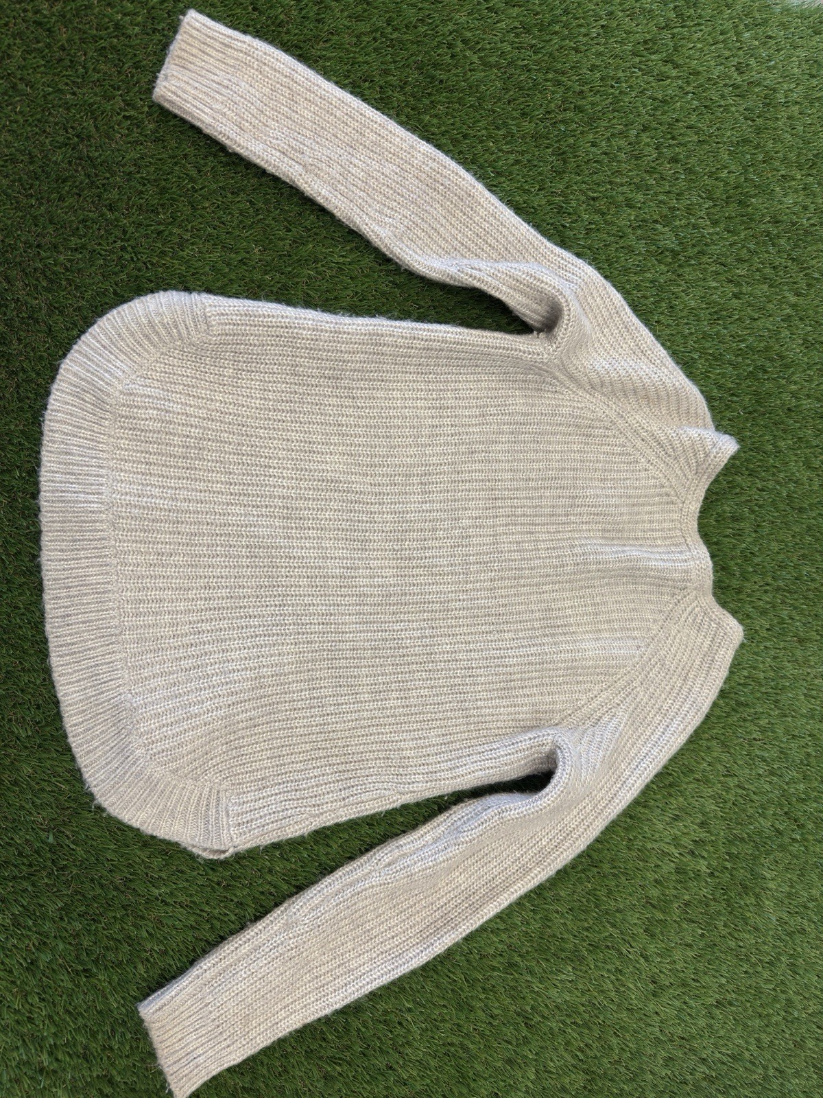 H&M Basic V-Neck Knit Sweater Womens Small Gray Long Sleeve Pullover thumbnail 12