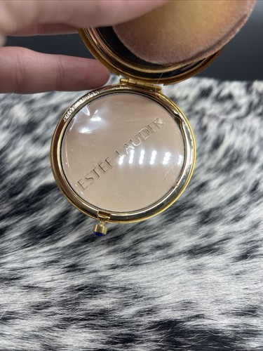 Polvere pressata lucida compatta angelo tono oro Estee Lauder vintage da collezione - Foto 20 di 24