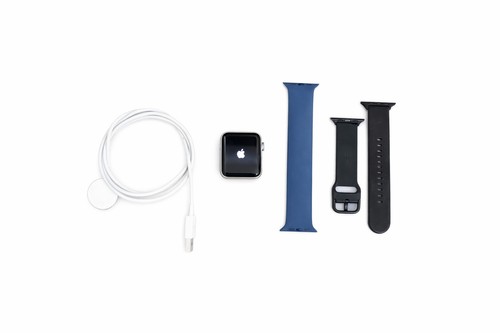 Apple Smart Watch Black Silicone Band Black Aluminum Case Touchscreen Charger