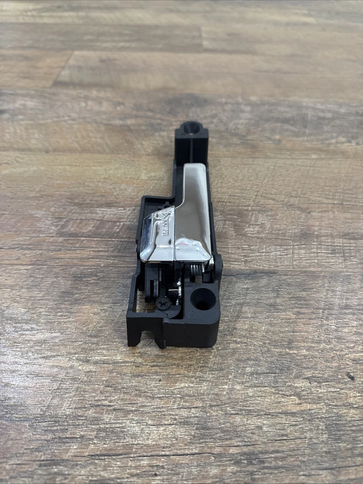 Manija de puerta interior trasera izquierda Ford Fusion Driver 2006-2012 Foto 3 de 4