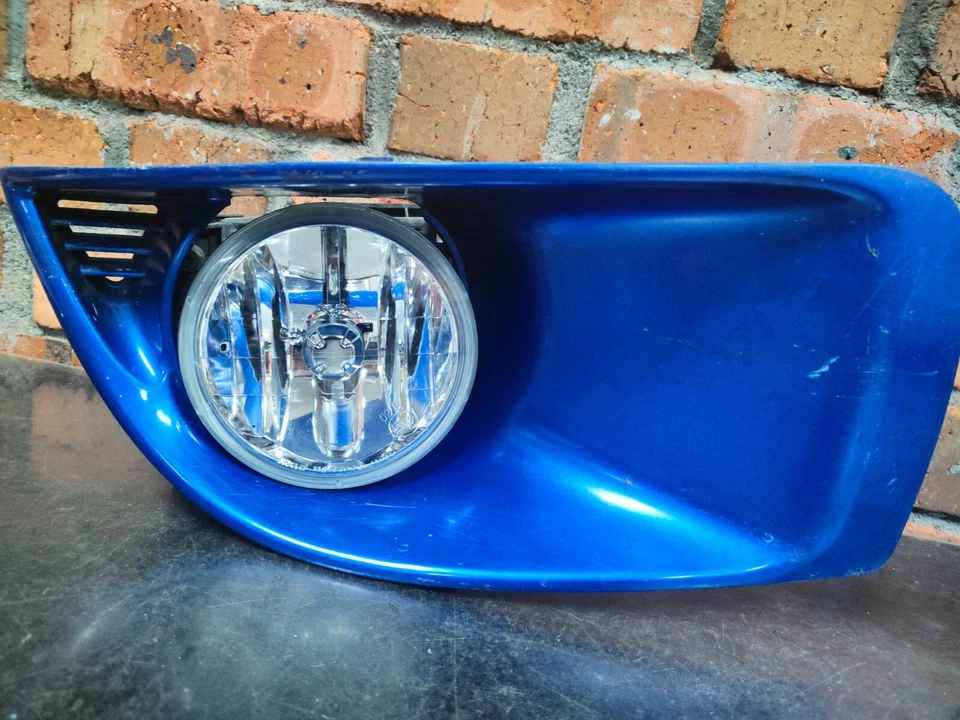 JDM Subaru Impreza GDB GDA Rev8 Wrx STi Bumper BEZEL With  Fog Light lamp 04-05 - Image 4 of 4