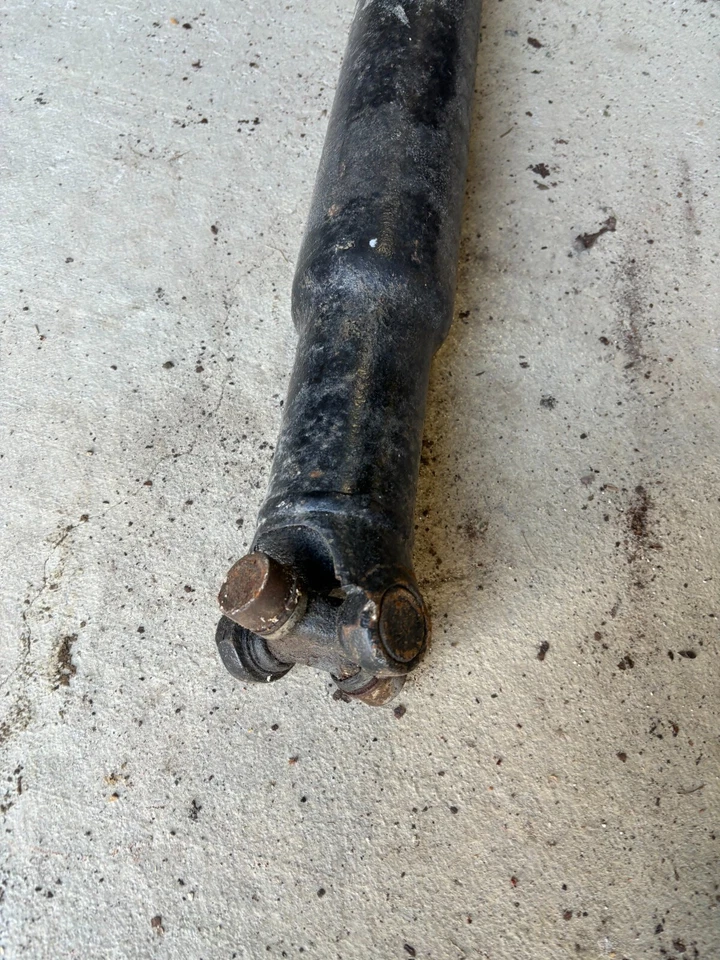 Chevrolet GMC K20 K10 K1500 1973 1981 1987 88 OEM 54" 32 SPLINE EJE DE TRANSMISIÓN 4x4 Foto 2 de 4