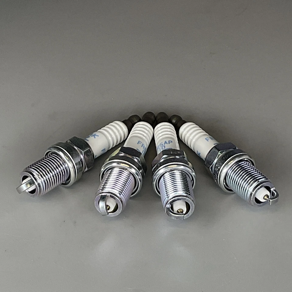 Bujía genuina Nissan OEM 4 piezas para Nissan Pathfinder 1998-2001 224011-W615 Foto 3 de 4