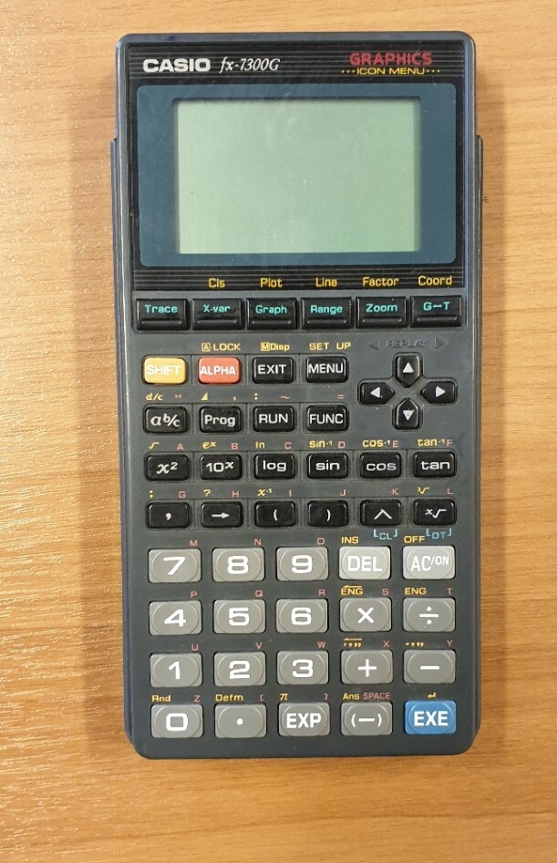 VINTAGE CASIO SCIENTIFIC CALCULATOR Fx-7300G GOOD WORKING W/ NEW