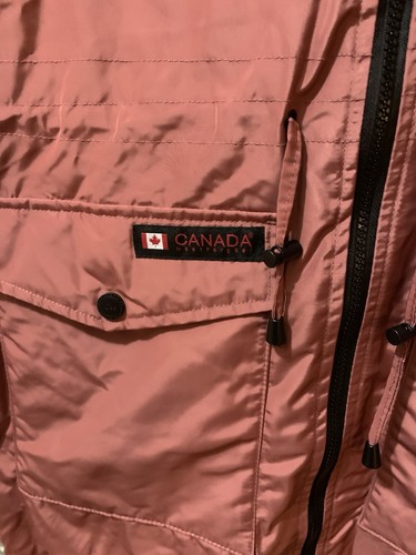Abrigo para mujer Canada Weather Gear Anorak Sherpa mediano rosa baya capucha de piel sintética - Imagen 5 de 18