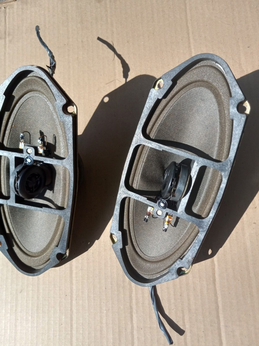 1999 Chevrolet Suburban- Tahoe- GMC Yukon Rear Speakers 1995-1996