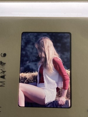 VINTAGE 1976 SEXY RISQUE MODEL PORTRAIT 35MM COLOR TRANSPARENCY SLIDE #2
