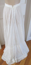ANTIQUE VICTORIAN EDWARDIAN BUSTLE BACK SKIRT WHITE LAWN W/ PIN TUCKS TAPE LACE