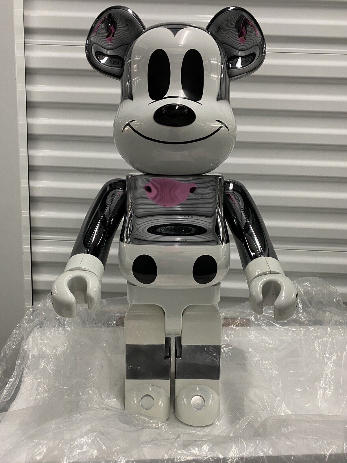 Fragment Mickey Mouse (Chrome Black & White Version) 1000% Be@rbrick  Bearbrick