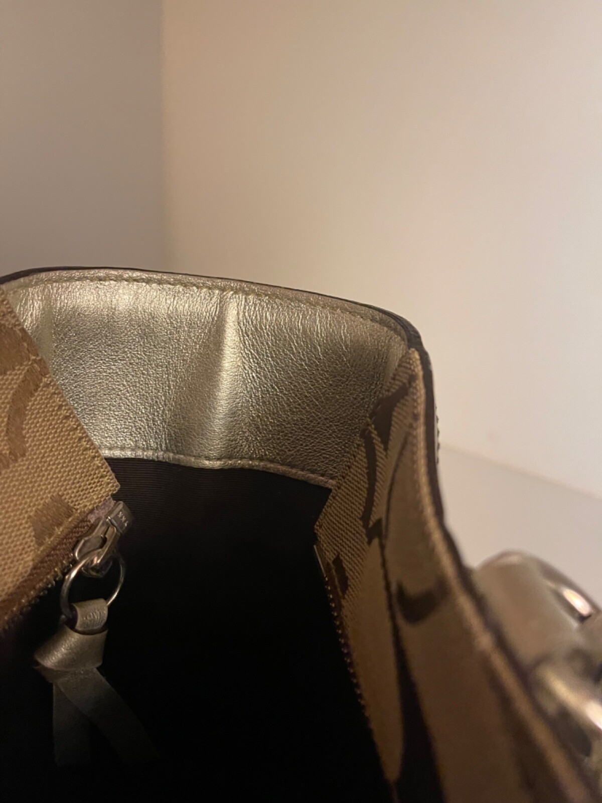 Coach handle/tote Handbag tan coach signature pat… - image 18