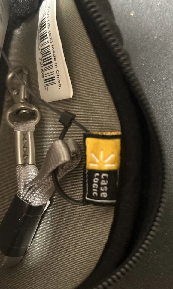 Case Logic Protector Holder For Carrying Cell Phone Camera MP3 Player Pouch Blac - Image 4 of 4