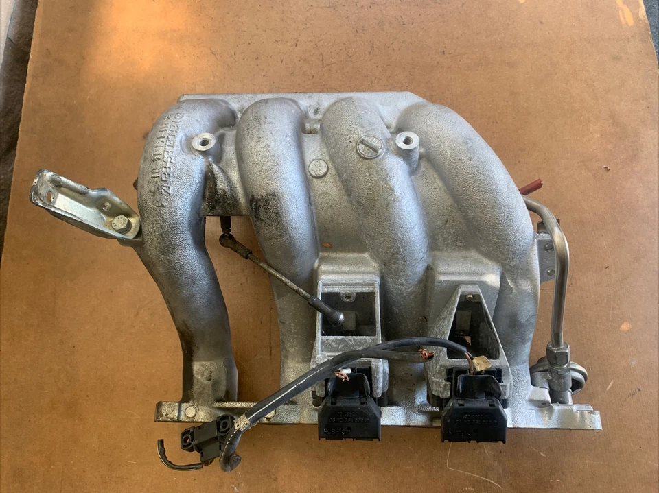 Colector de admisión Mercedes-Benz C220 1994-1996 1111411401 OEM Foto 4 de 4