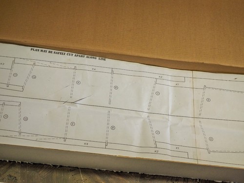 Dumas Boats #1239 1:10 Typhoon Runabout Kit (For Parts) - Boxed - Bild 6 von 12