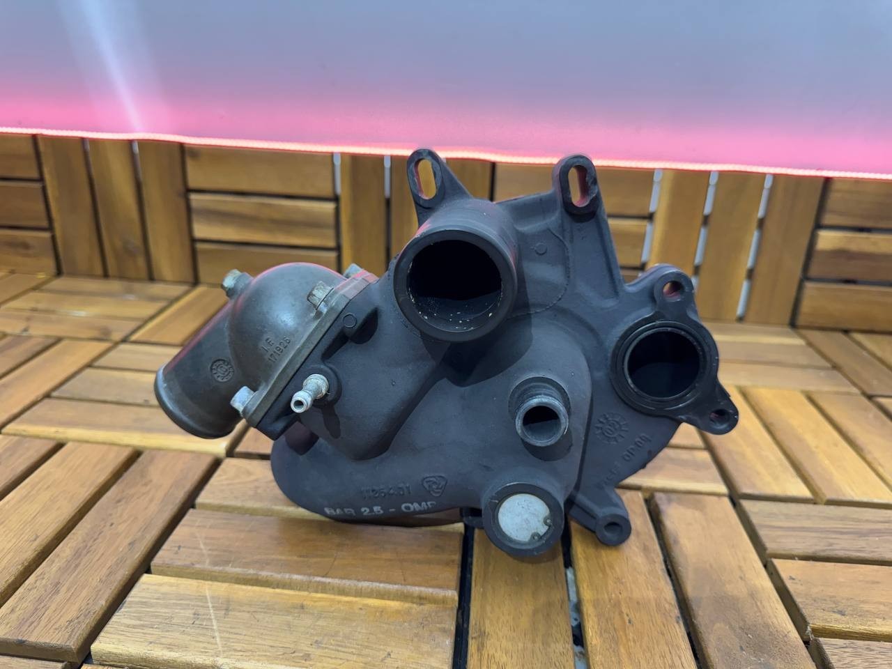 Ferrari 360 Water pumps with housing Set P/N 194105