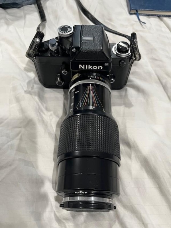 Nikon F2 body Black Vintage Japan with Nikkor Zoom 80-200mm