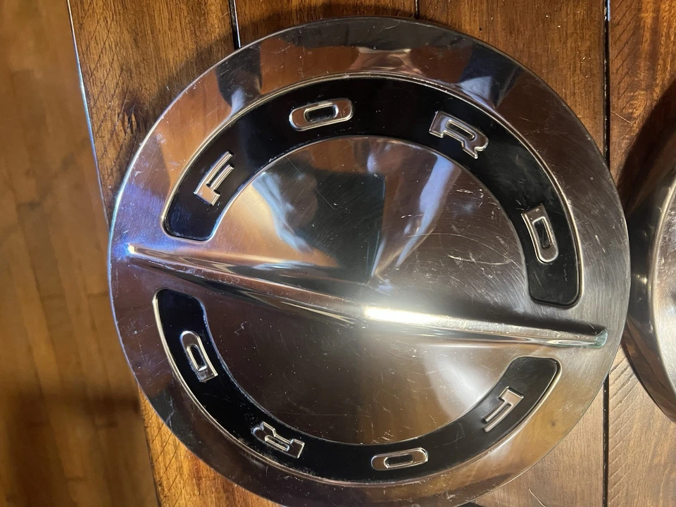 Ford F100 1964-66 1/2 tonelada camioneta Galaxy placa para perros juego de 4 tapacubos Foto 3 de 4