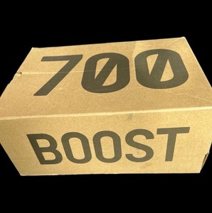 Yeezy 700 Box only en vente | eBay