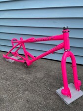 Schwinn Predator YO! FreeForm Pro Vintage Old School BMX Freestyle Bike Pink
