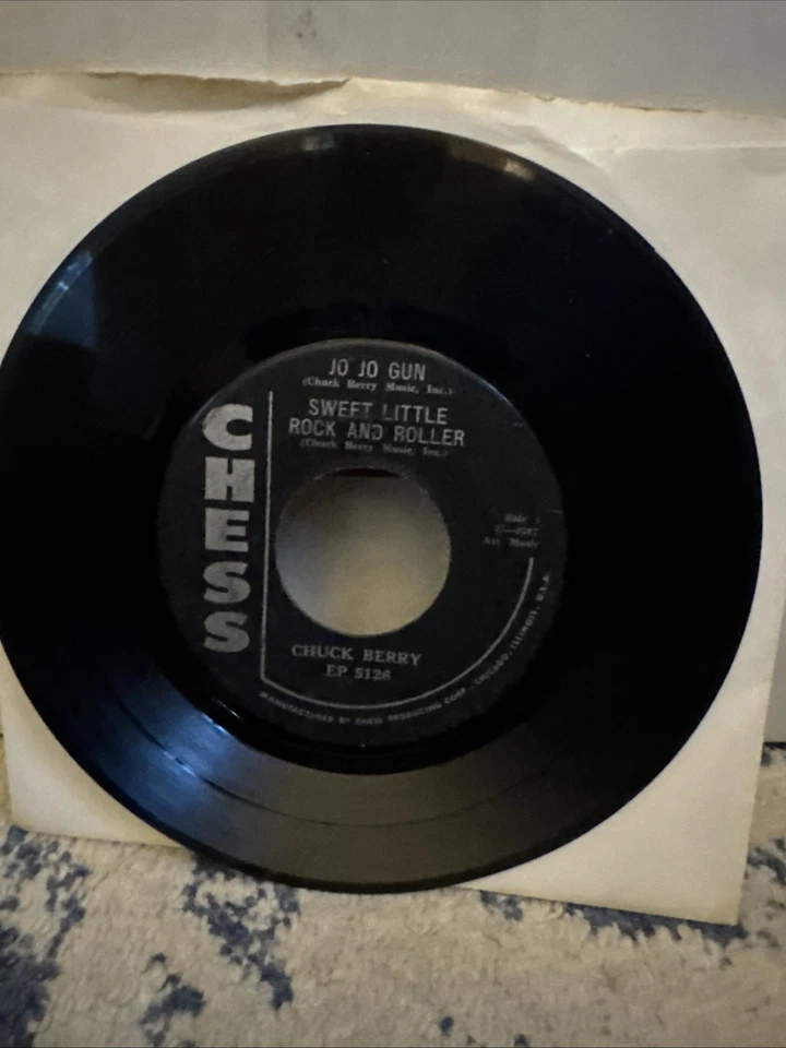 Chuck Berry - Johnny B. Goode - 1958 Rock 'n' Roll 45 on CHESS - Image 2 of 3