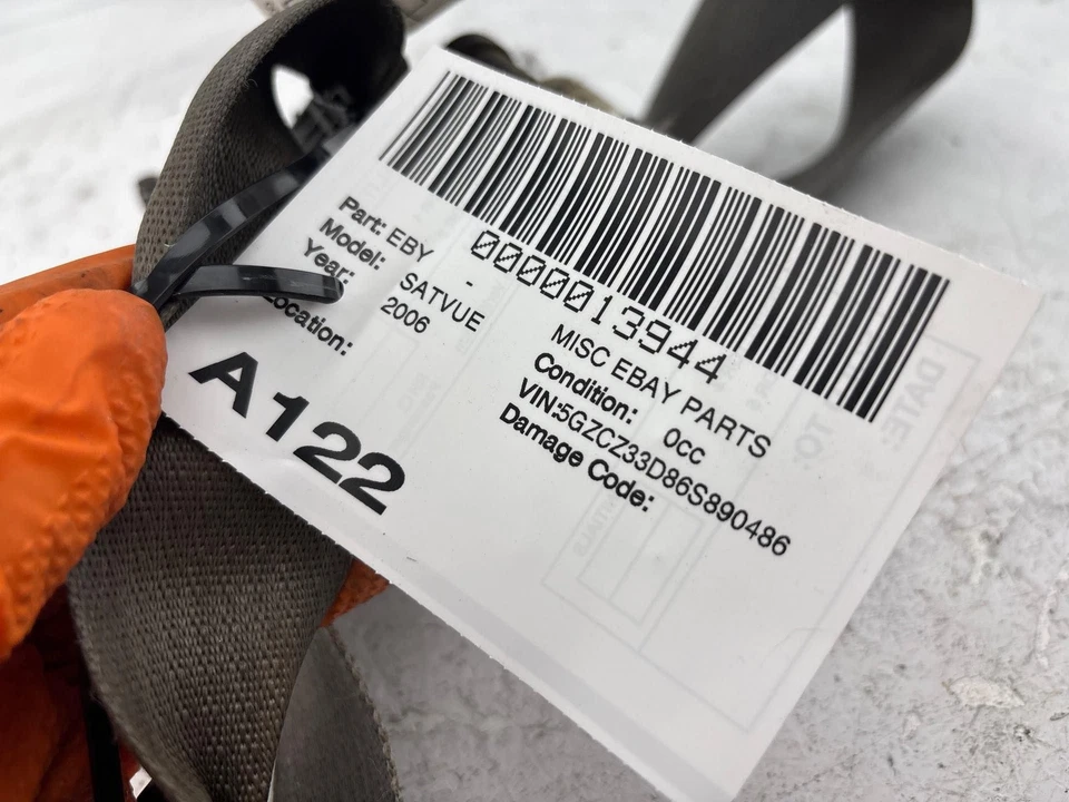 Оригинальный передний левый ремень безопасности 2006-2007 Saturn Vue 15255318 - Изображение 2 из 4