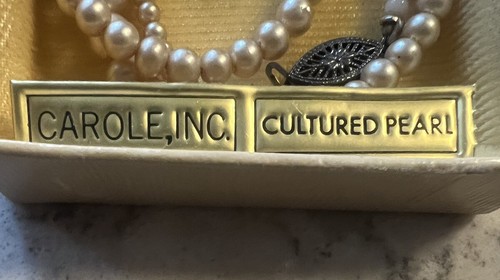 Vtg. Cultured Pearls Necklace Carole Inc - Picture 4 of 4