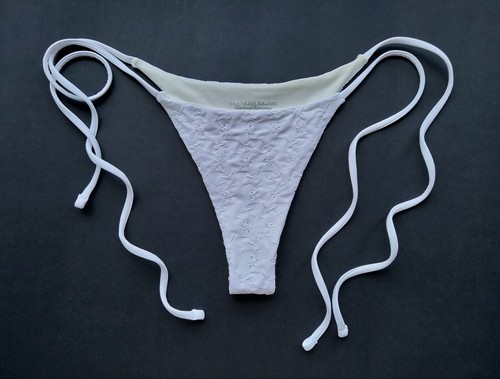 FRANKIES BIKINIS x Sydney Sweeney bikini bottoms pure white embroidered new sz M