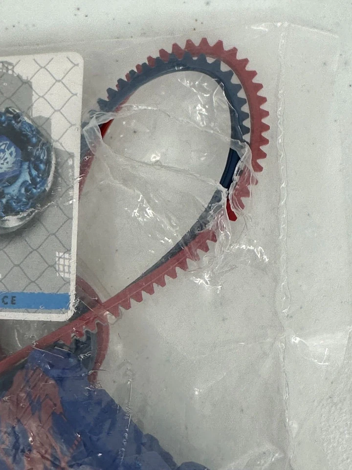 Juego de lanzador giratorio derecho TOMY Hasbro Beyblade Metal Fury 2010 Blue Spiral Fox Foto 3 de 4