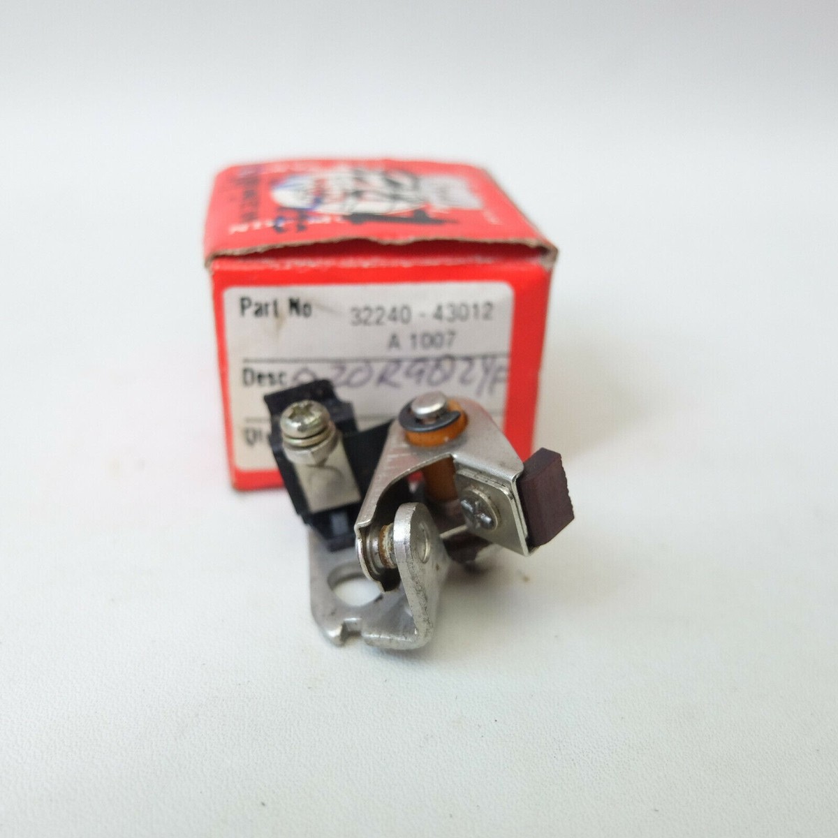 Jeu De Contacts Suzuki NOS (New Old Stock) Pour K10, K50, RG50, Etc. - Japonais Vintage
