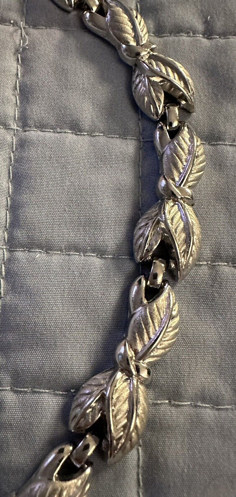 Trifari Vintage Silver Tone Leaf Collar  Necklace… - image 7