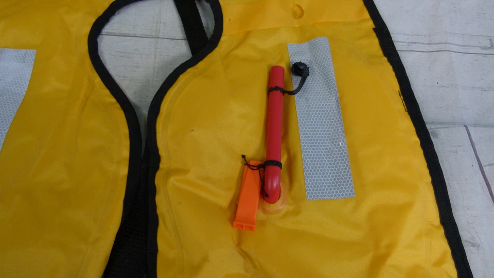 Chaleco Salvavidas SOSPENDERS Clase Mundial Inflables Alto Rendimiento Adulto Tipo V Foto 2 de 4