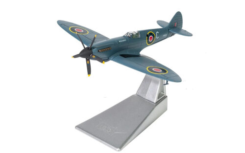Corgi Supermarine Spitfire PR.XIX - Rolls Royce Flight 1:72 Airplane AA38708 - Picture 3 of 3