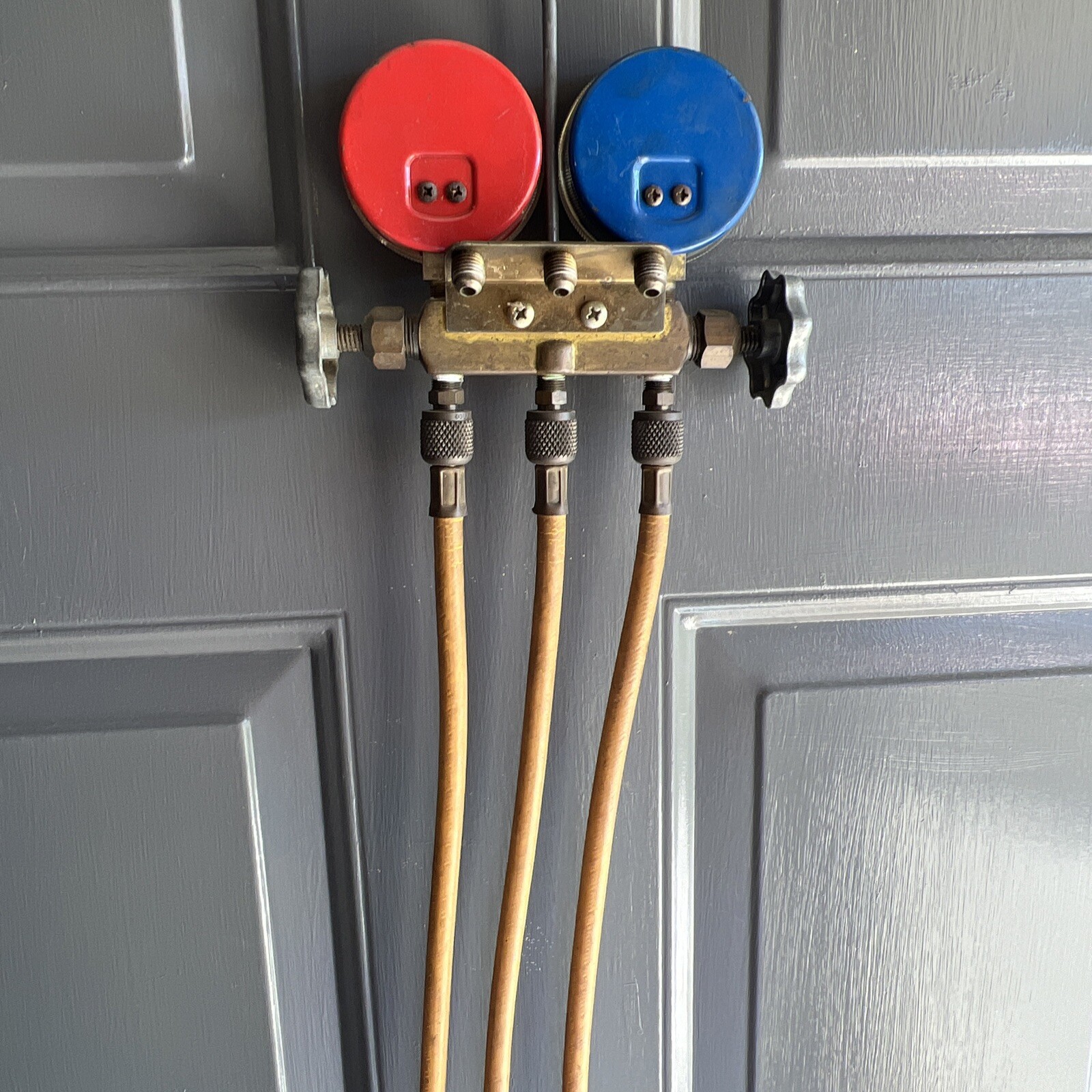 Ritchie Yellow Jacket Test and Charging Manifold R12, R22, R502 W/ NRP