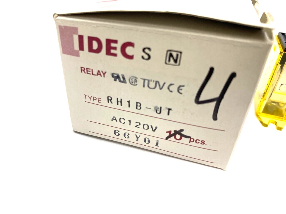 IDEC RH1B-UTAC120V Top Mount Power Relay SPDT 10A 120VAC BOX OF 4 - Image 2 of 4