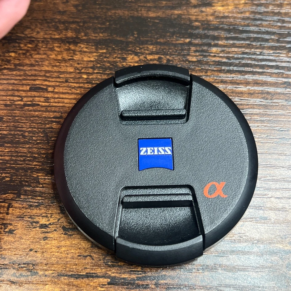 Zeiss 77mm Front Lens Cap Sony ALC-F77Z Alpha SLR **BONUS** Screw In Metal Hood - Image 2 of 4