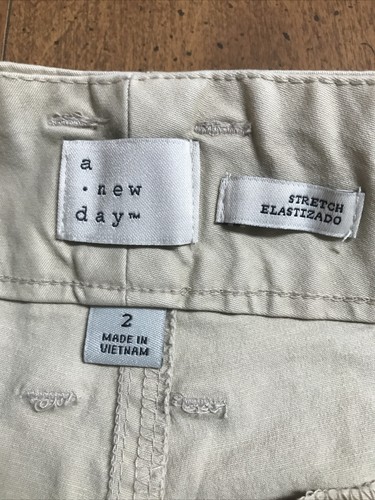 A New Day Women's High Rise Straight Hip and Thigh Pants Tan Size 2/R Stretch - Picture 2 of 12