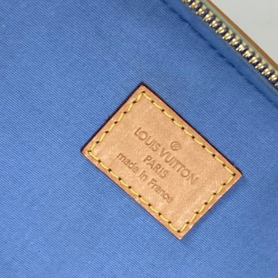 LOUIS VUITTON M91268 MonogramVernis Sullivan Horizontal PM vanity