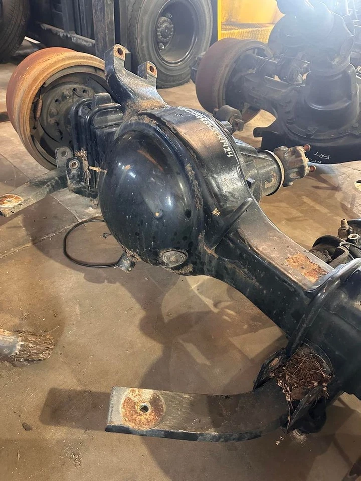 2018-2024 FREIGHTLINER CASCADIA 126 REAR SECOND AXLE COMPLETE QA6813504230 - Image 4 of 4