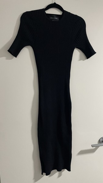 Decjuba Black Ribbed Knit Midi Dress Size S Cotton Blend Short Sleeve Bodycon