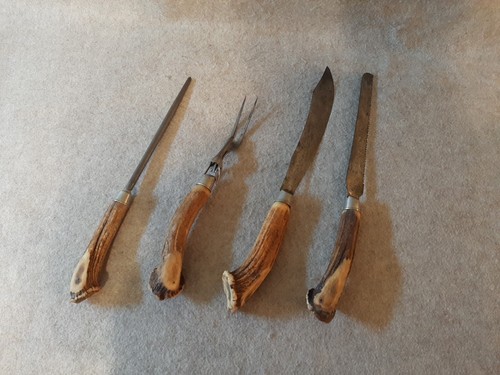 Vintage großes Messerset rustikal Hirschgeweih Griffe Wellenschliff Gabelschärfer