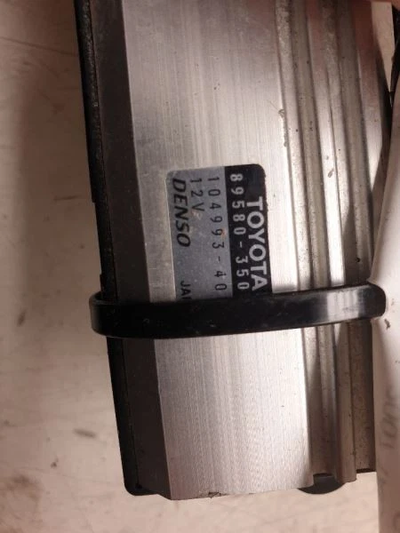 Toyota Tacoma 2007 2x2 módulo de control de ventilador de refrigeración ECM  Foto 2 de 4