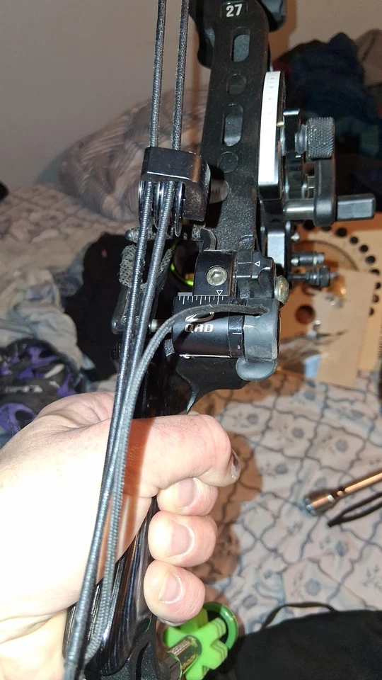 Блочный лук Mathews V3 27 для правой руки с полной загрузкой - Изображение 4 из 4